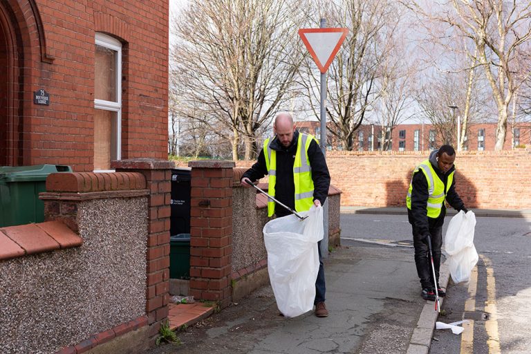 Give it a go – plogging (jogging and litter picking)